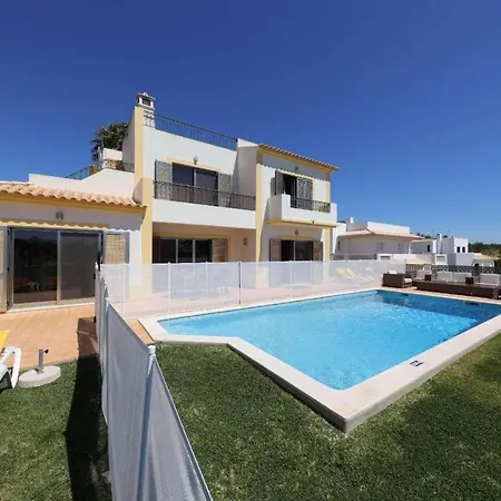 Ivy Villa Albufeira